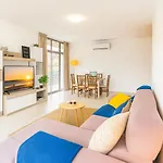 Oceanos 12 Apartment, Portimao, Algarve Apartment *