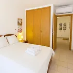 Oceanos 12 Apartment, Portimao, Algarve Apartment *