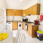 Oceanos 12 Apartment, Portimao, Algarve ポルティマン