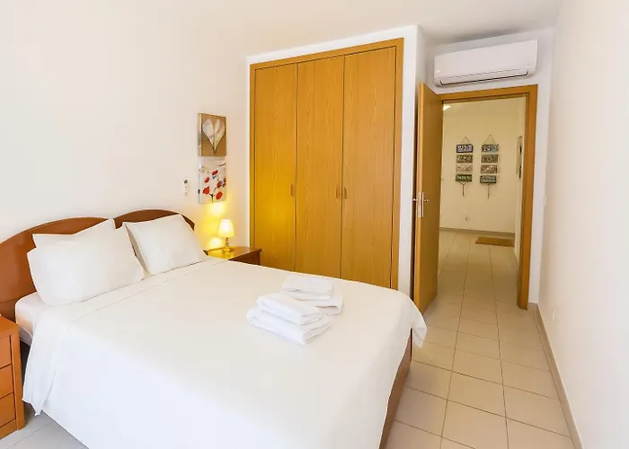 Oceanos 12 Apartment, Portimao, Algarve Apartament *